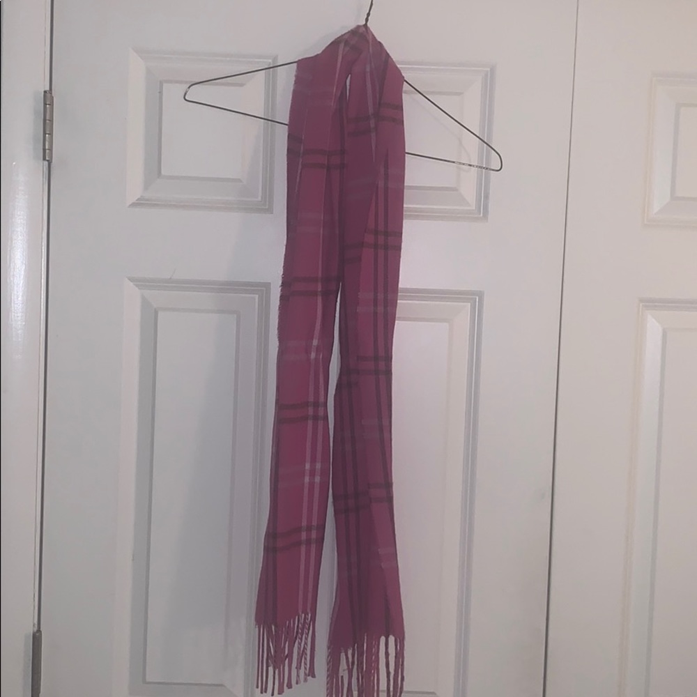 Scarf 🧣 pink plaid color
